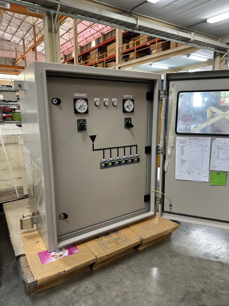 294C040D-69BA-458F-A914-DB1CE170ADA2-min